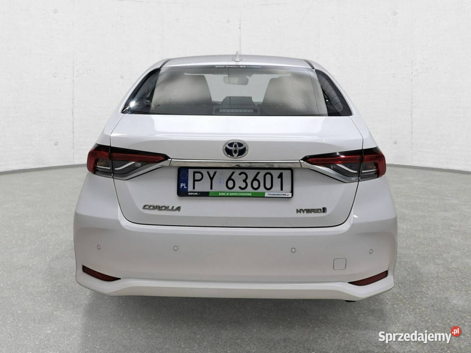 Toyota Corolla Seria E16 2012 dolnośląskie sprzedam