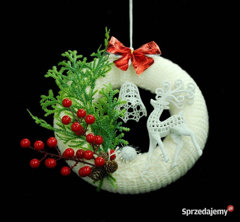 Zawieszka wianek ozdoba na okno szydełkowa 22