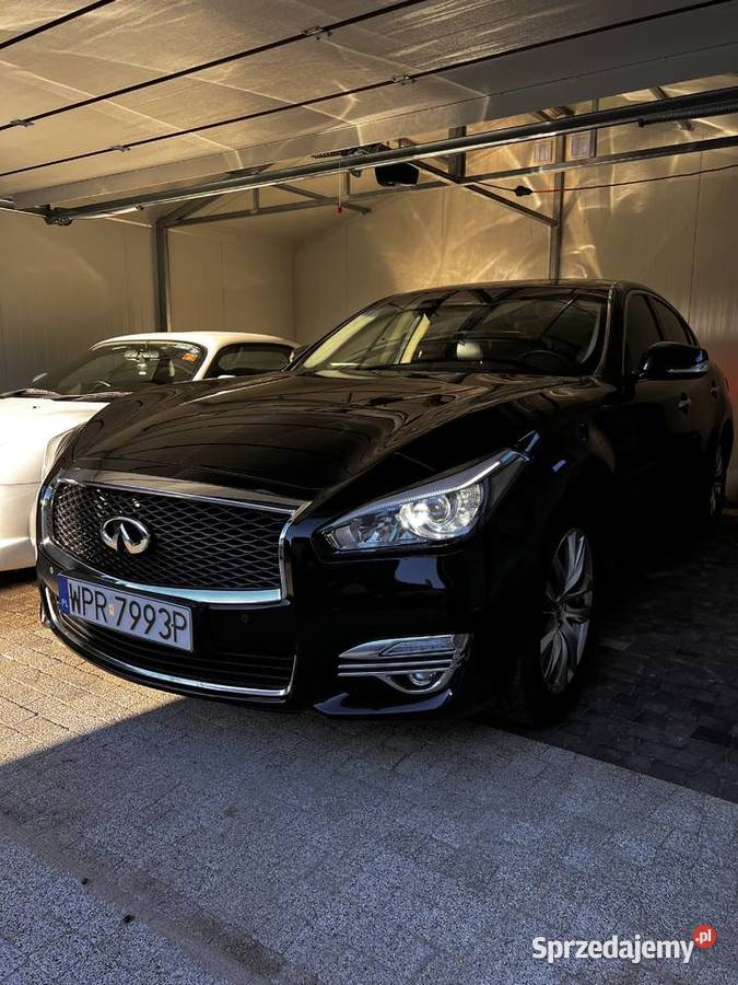 Stan okazyjna nieuszkodzony Q70 Piekary Śląskie sprzedam