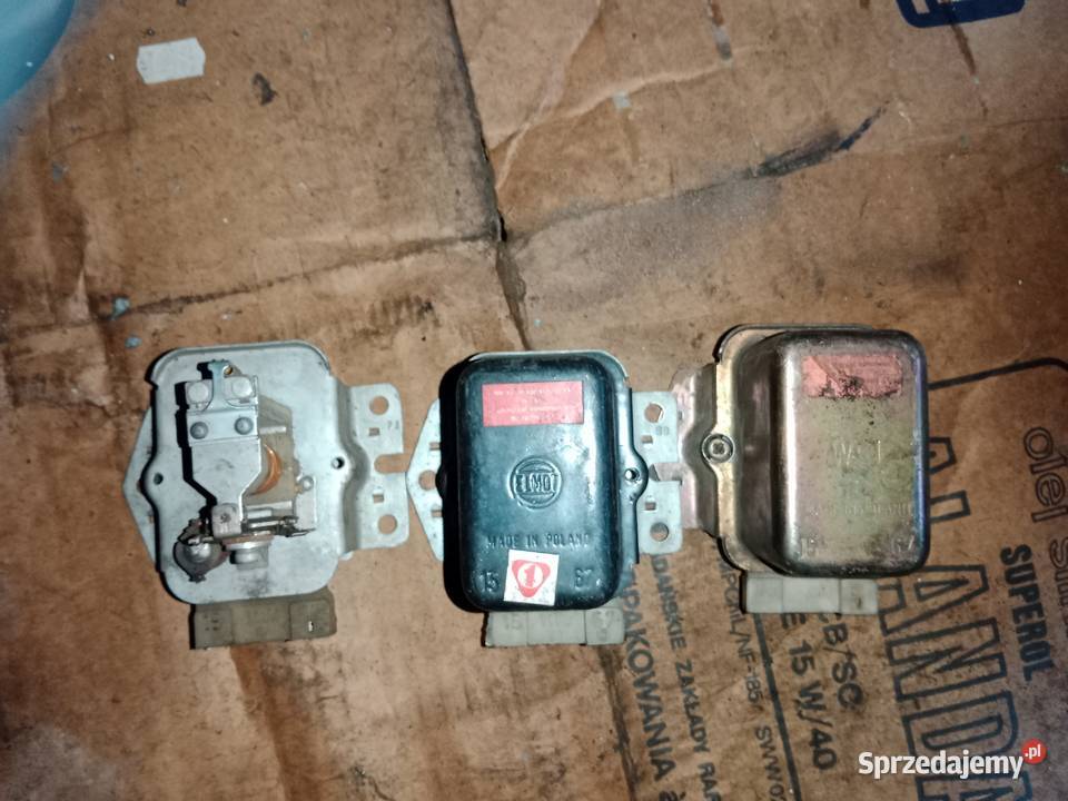 Regulator napięcia mechaniczny 12V RC212B Elmot osobowe łódzkie Poddębice sprzedam