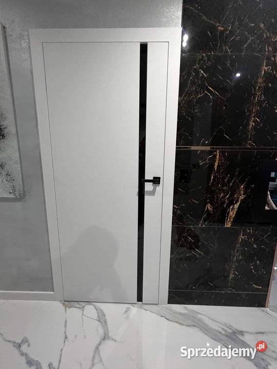 DRZWI WEWNĘTRZNE W LAMINATACH CPL Z OŚCIEŻNICAMI Drzwi i okna Sulejówek