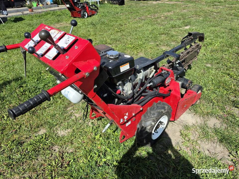 Koparka łańcuchowa Trencher Barreto 924 WD Ciechanów