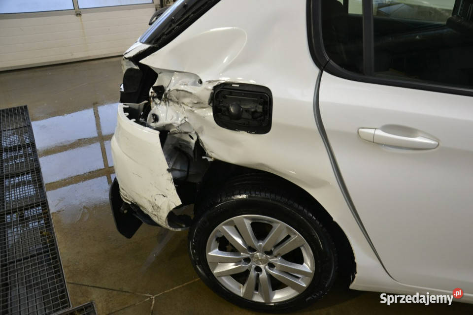 Peugeot 308 ŁADNY 12 benzyna 110 ledy tablet Kęty