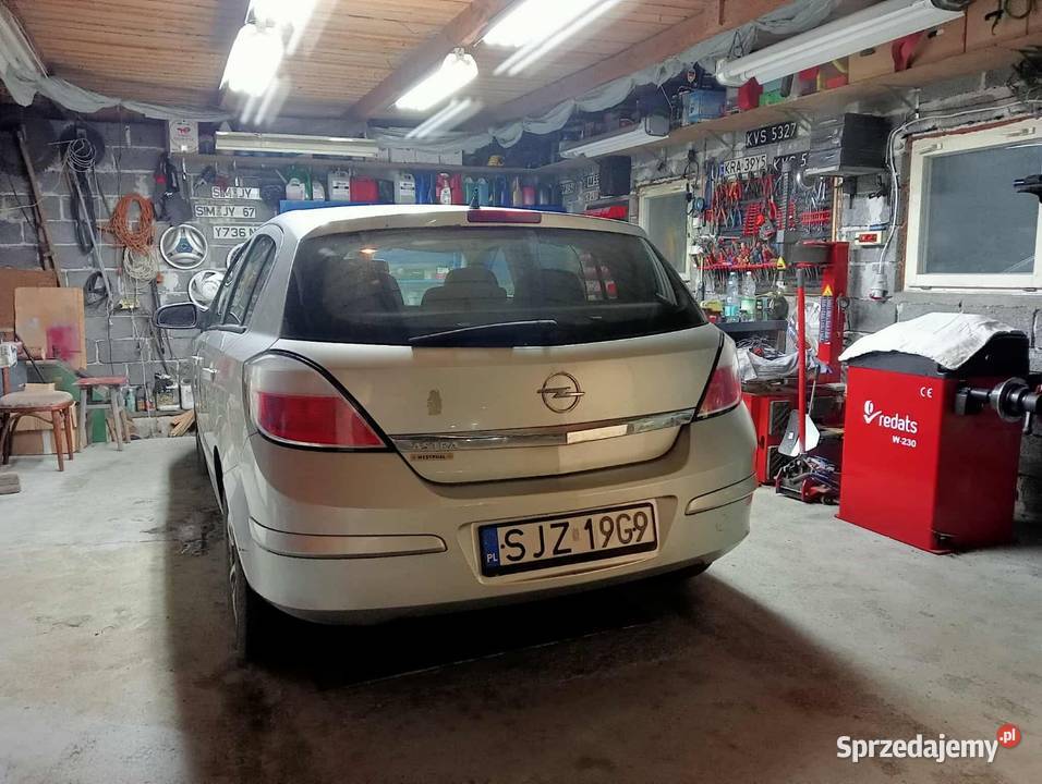 Opel Astra H 14 90 2006 Alufelgi Radio 90KM Kraków