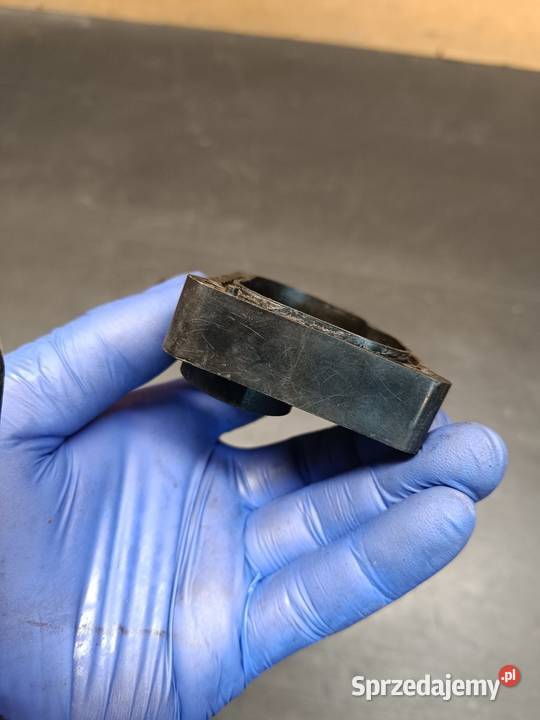 Obudowa korpus silniczek zaworu wydechowego 21 Gołaczewy