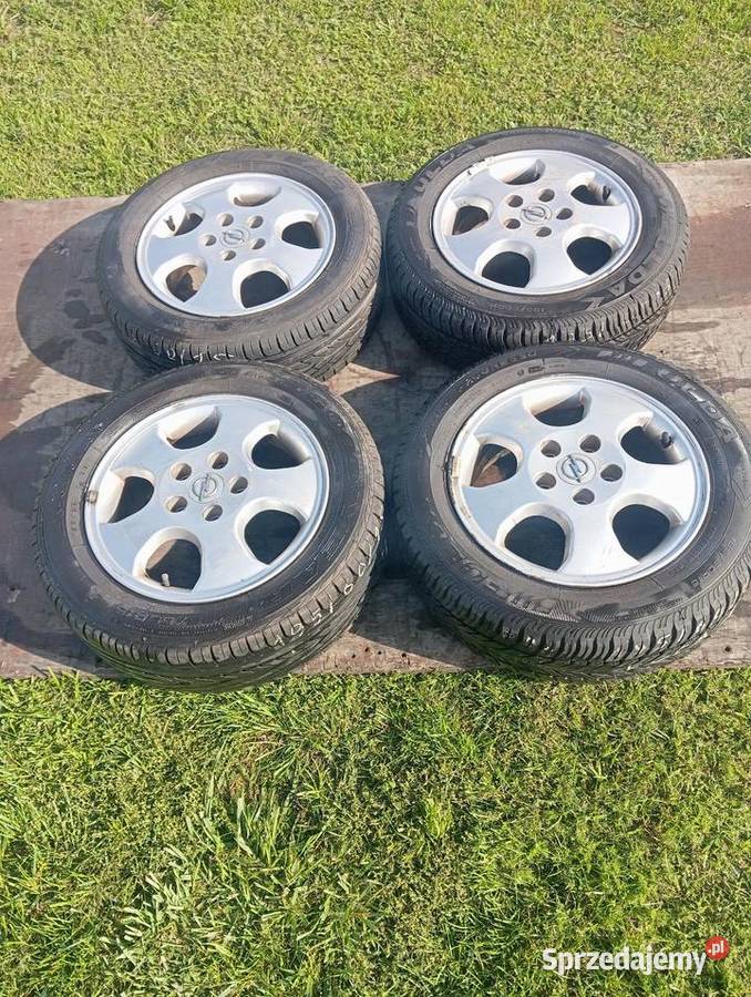 Alufelgi Opel 15 4 z oponami Samochodowe Wiewiec sprzedam