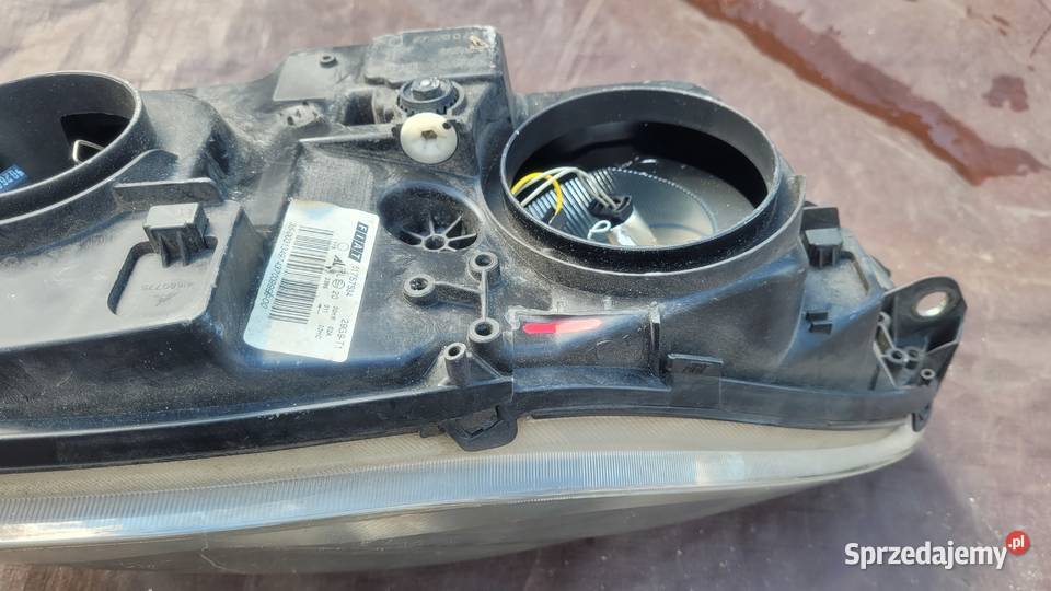 REFLEKTOR PRAWY LAMPA PRAWA PRZOD FIAT BRAVO II Ruda Śląska sprzedam