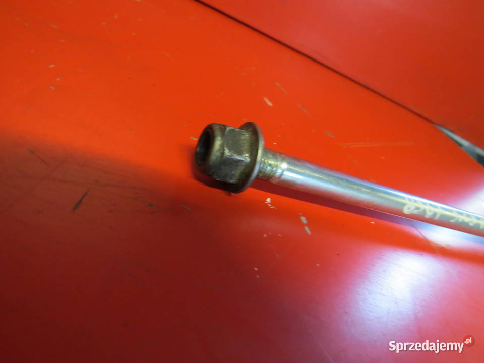 SUZUKI BURGMAN K7 200 125 150 os ośka śruba koła sprzedam