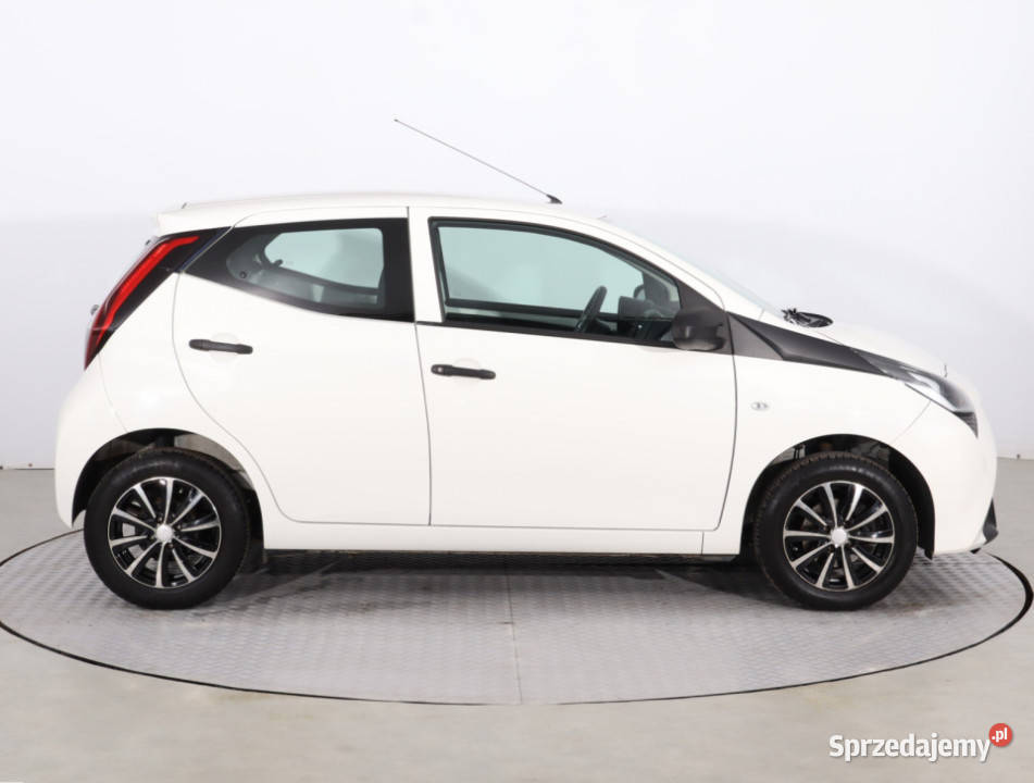 Toyota Aygo 10 VVTi benzyna mazowieckie Piaseczno