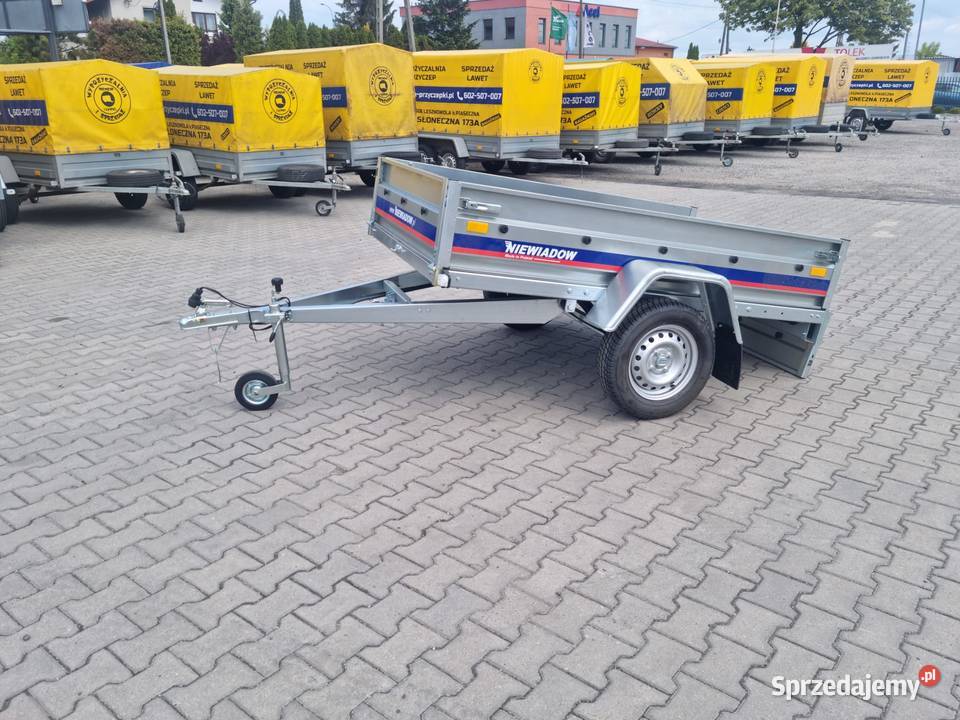 Przyczepa jedno osiowa uchylana Niewiadów
