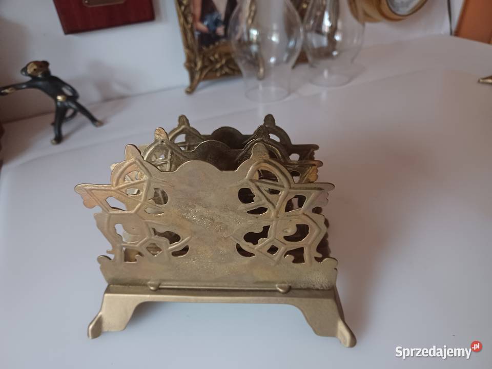 Duży piękny mosiężny listownik