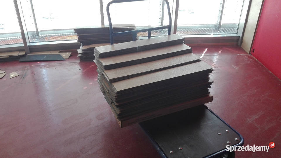 Panele podłogowe demontażu