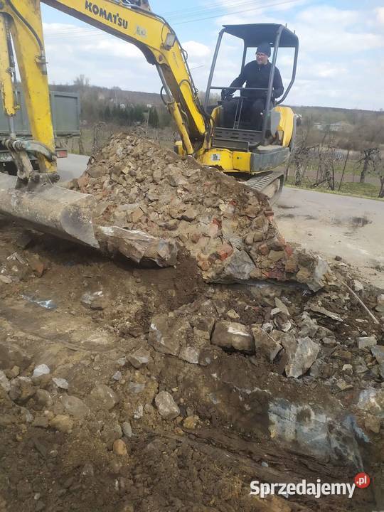 Usługi koparką wyburzenia koparkoładowarka Baranów Sandomierski usługi budowlane