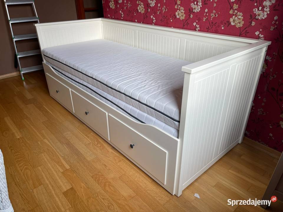 Łóżko IKEA Hemnes z wysuwaną funkcją spania i Warszawa sprzedam