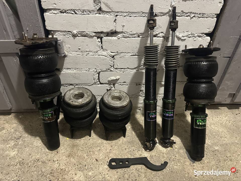 Airride zawieszenie okucia golf 7 audi a3 seat pomorskie Gdańsk