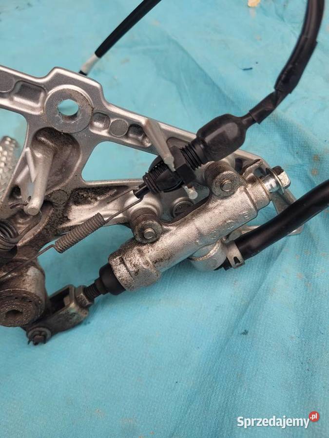 SUZUKI GSX 8 R 2023 SET PODNÓŻEK PASAŻERA SETY wielkopolskie Nowy Tomyśl