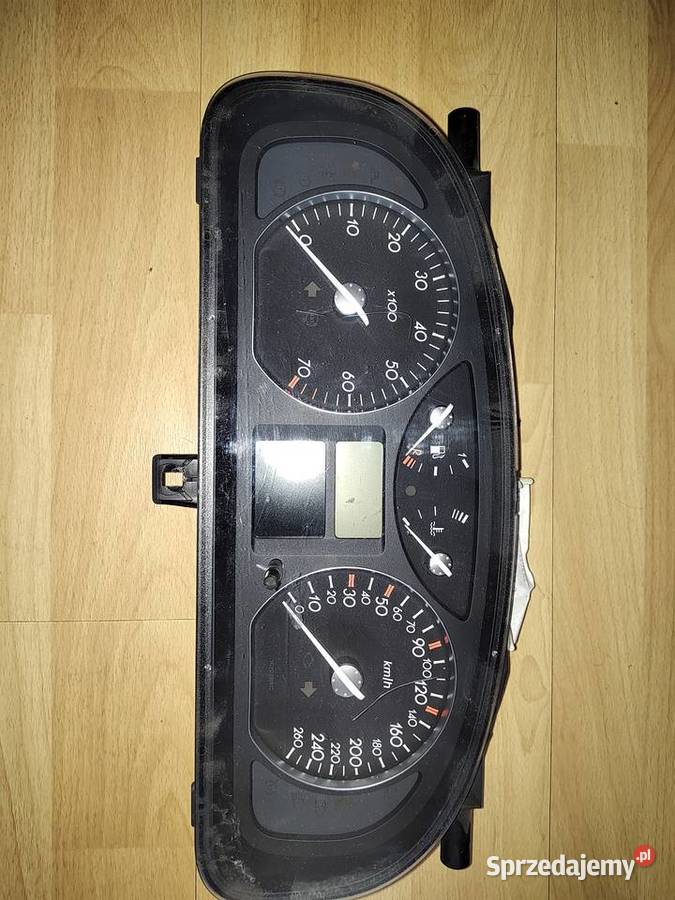 Licznik Laguna II 30 V6 Initiale Paris osobowe dolnośląskie