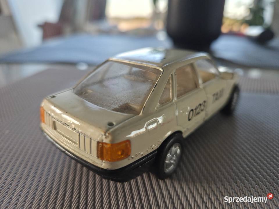Samochodzik audi 80 b3 taxi Legnica