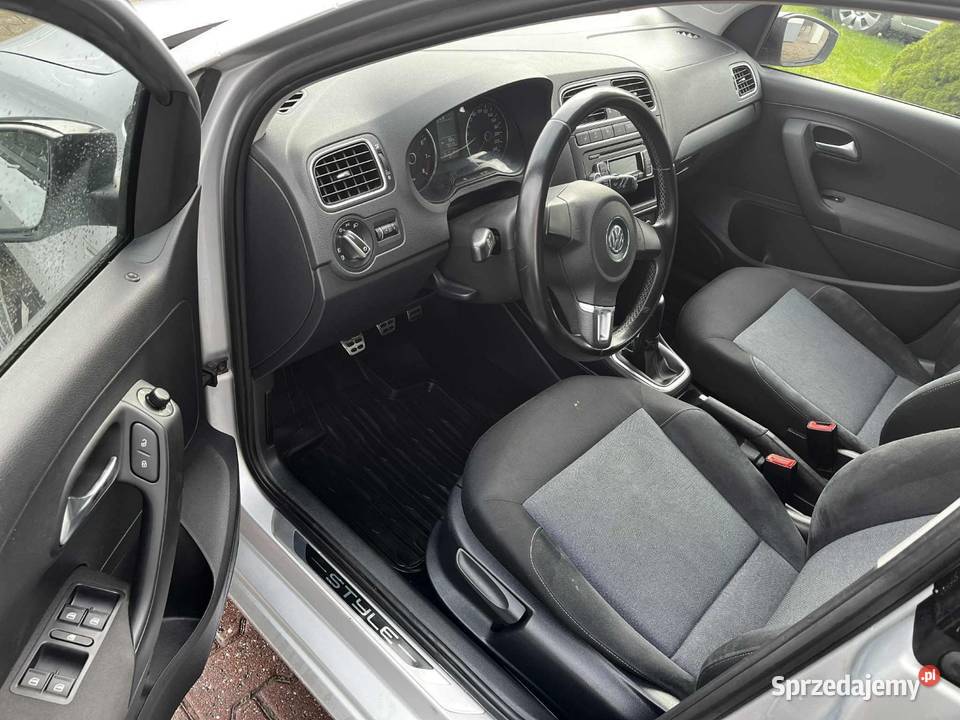 VW polo bezwypadkowy Bogato wyposażony srebrny Żywiec