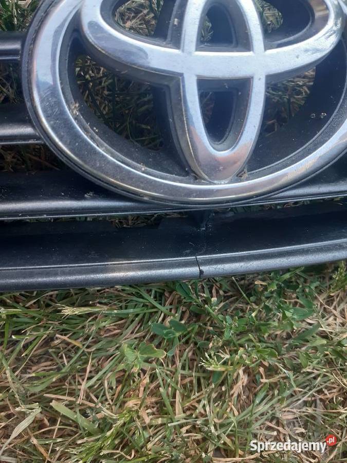 Grill TOYOTA COROLLA E11 osobowe kujawsko-pomorskie Jabłonowo Pomorskie