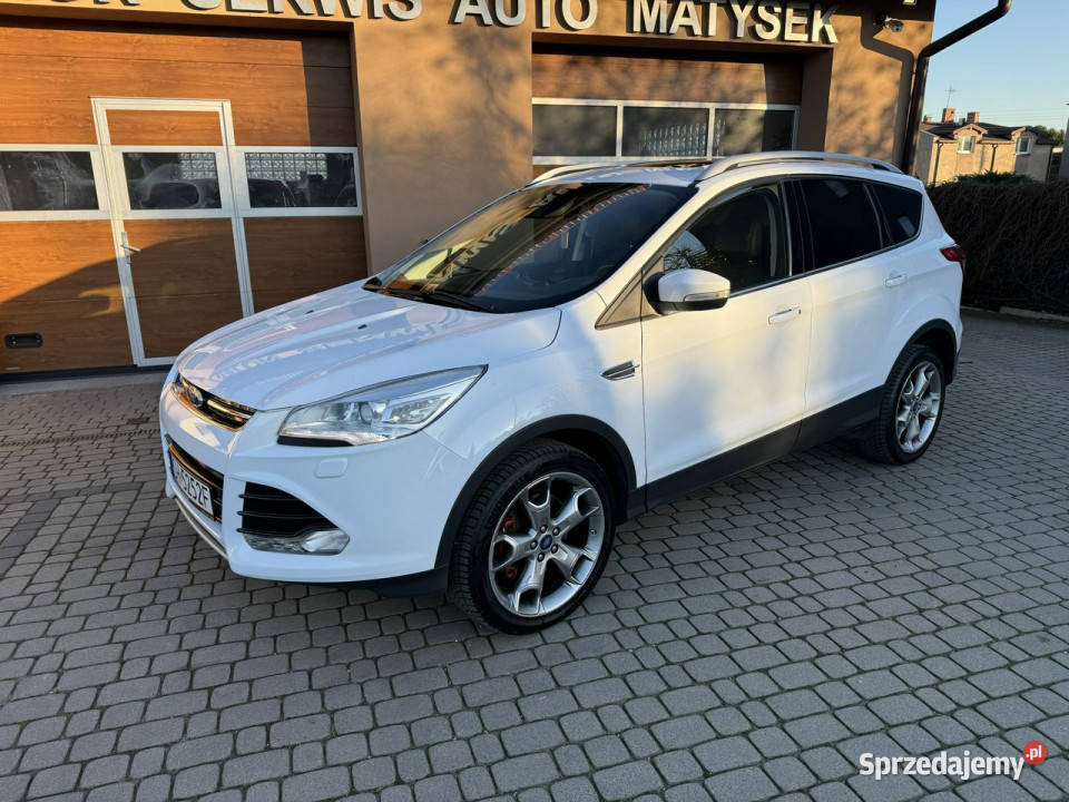 Ford Kuga 4x4 Klima Navi Kamera Automat Panorama wspomaganie kierownicy Orzech