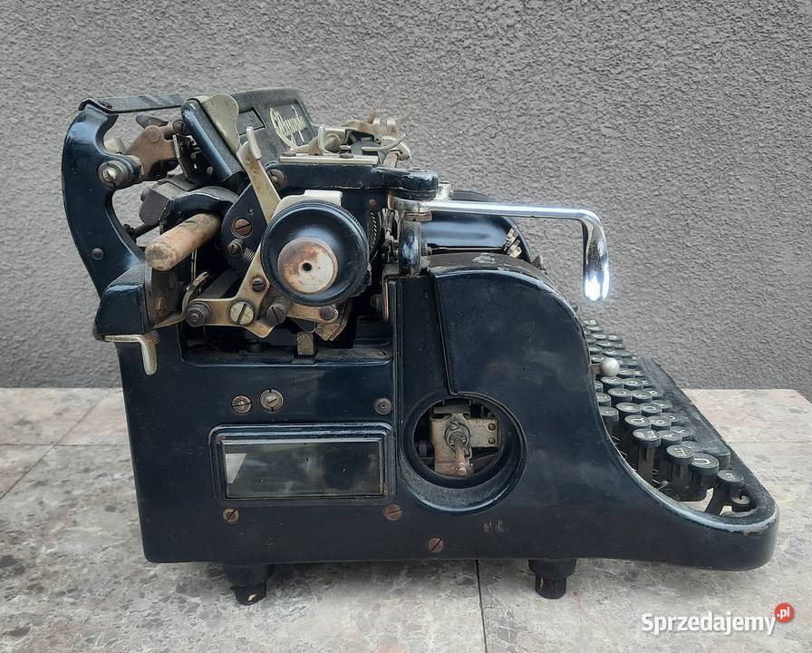 Stara maszyna do pisania Olympia 8 gabinetowa Tczew