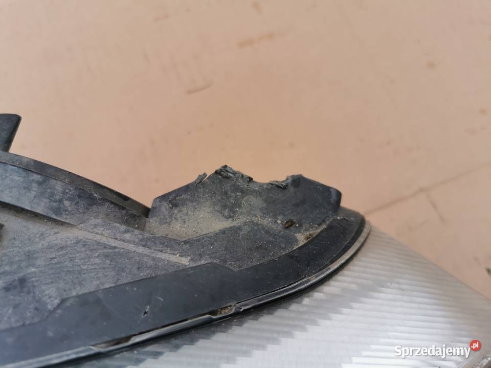 Lampa przód prawa rh Focus mk3 lift 1418 osobowe Oświetlenie wielkopolskie