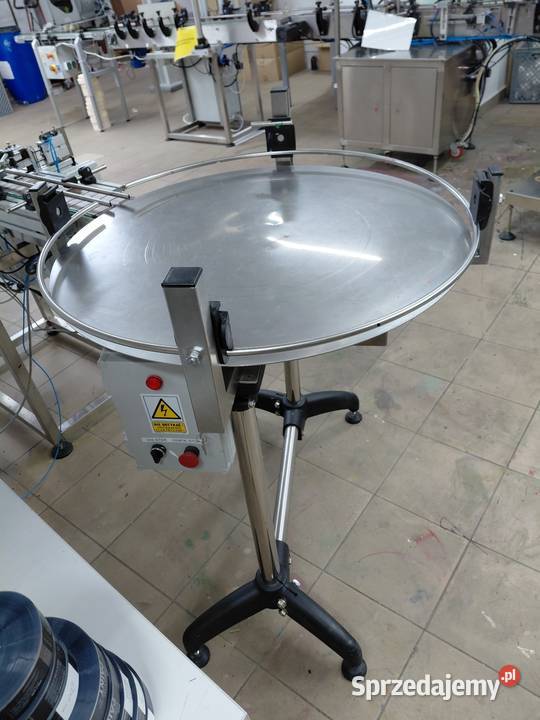 Stół obrotowy podawczyodbiorczy do linii