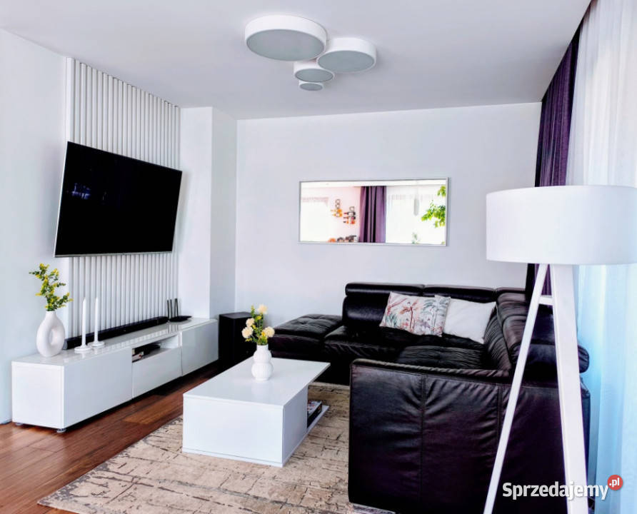 Nowoczesny bliźniak z ogrodem tarasem i basenem dolnośląskie