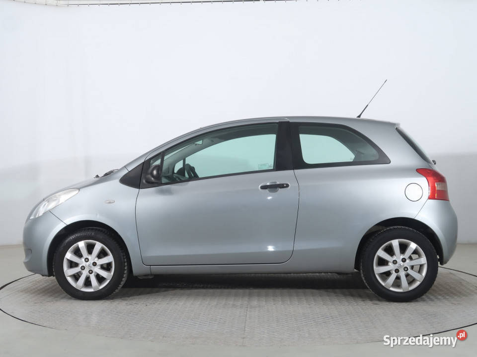 Toyota Yaris 13 VVTi Zabrze sprzedam
