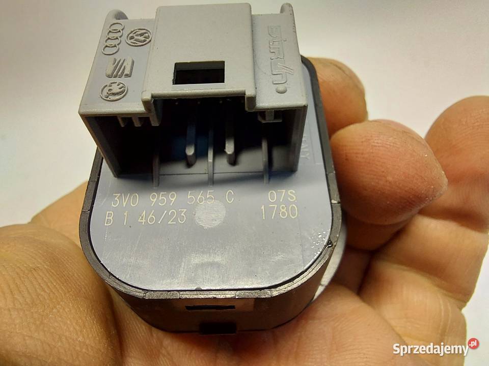 SKODA Enyaq 5LA iV85 Przełącznik lusterek