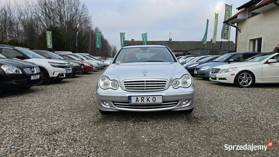 Mercedes C 220 ksenon navi 2xPDC W203 20002007 lakier metallic Zieleniewo