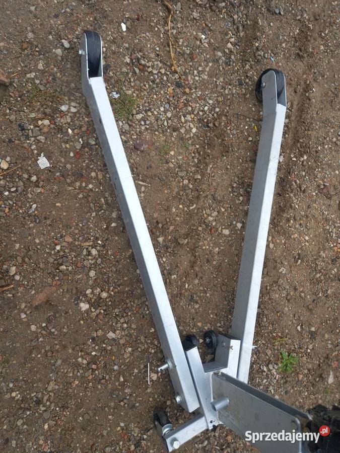 Żuraw warsztatowy do silników Pułtusk