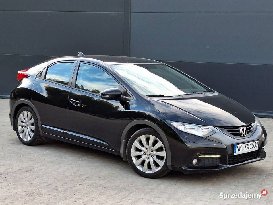 Honda Civic 18i ŁADNAczarnaKLiMATRONiKKamera IX światła LED