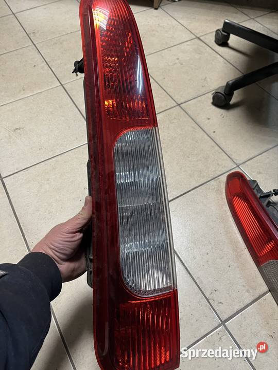 Lampa Tylna lewa i prawa ford C 0307 oryginał osobowe Dzierżoniów