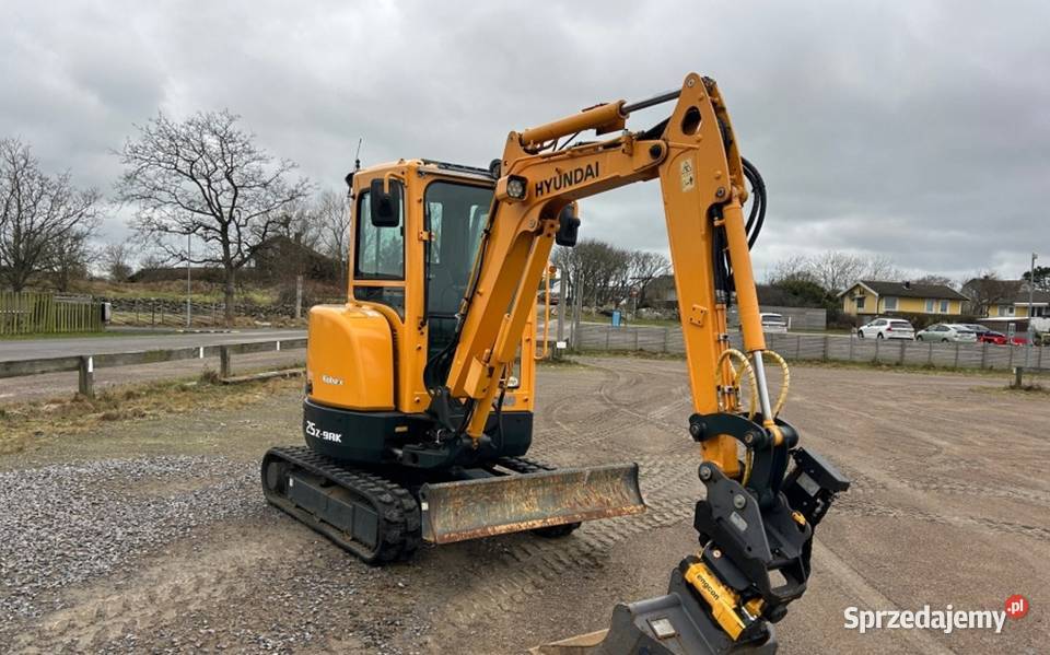 Minikoparka Hyundai Robex 25Z 9AK Ostrowiec Świętokrzyski