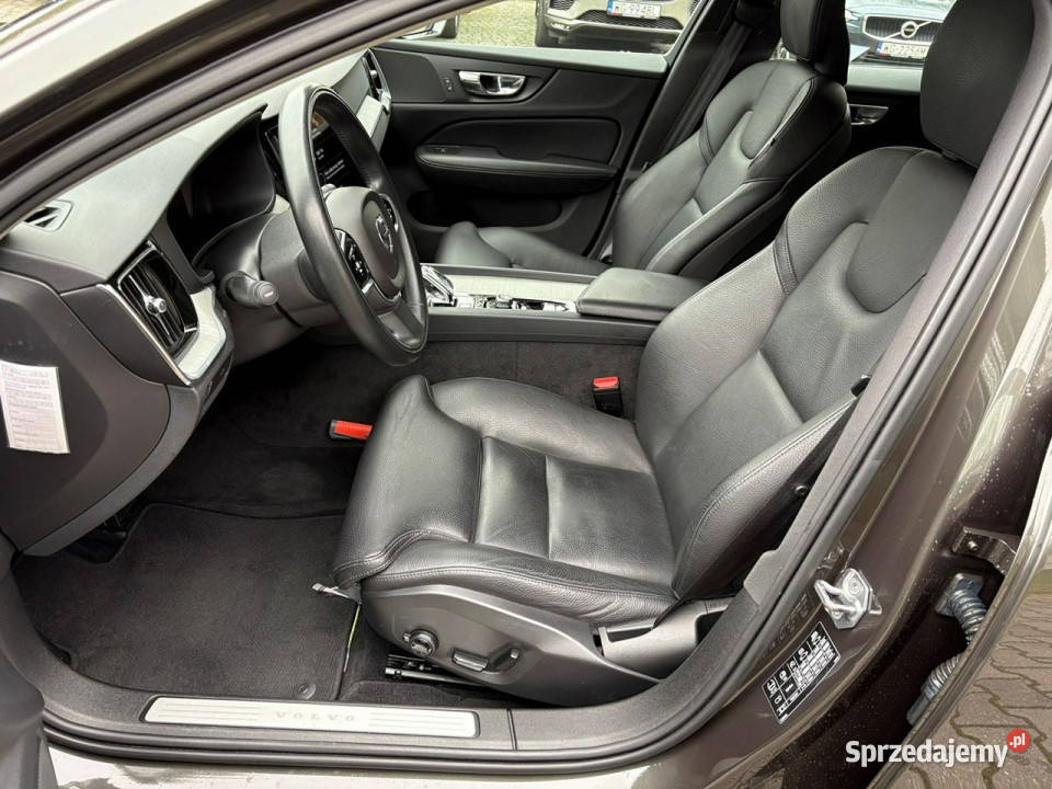 Volvo V60 Inscription Orrefors Sweden czujnik parkowania Lipówki