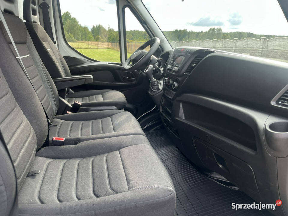 Iveco Daily 50C18 HiMatic Firana8palDrzwiTylne automatyczna Daleszyce