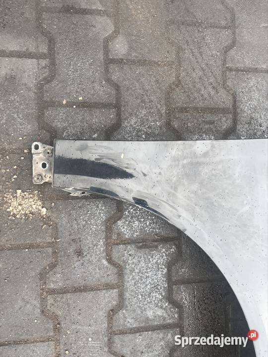 Sprzedam błotnik prawy lewy do Audi a4 b6 LY9B Czarkowo