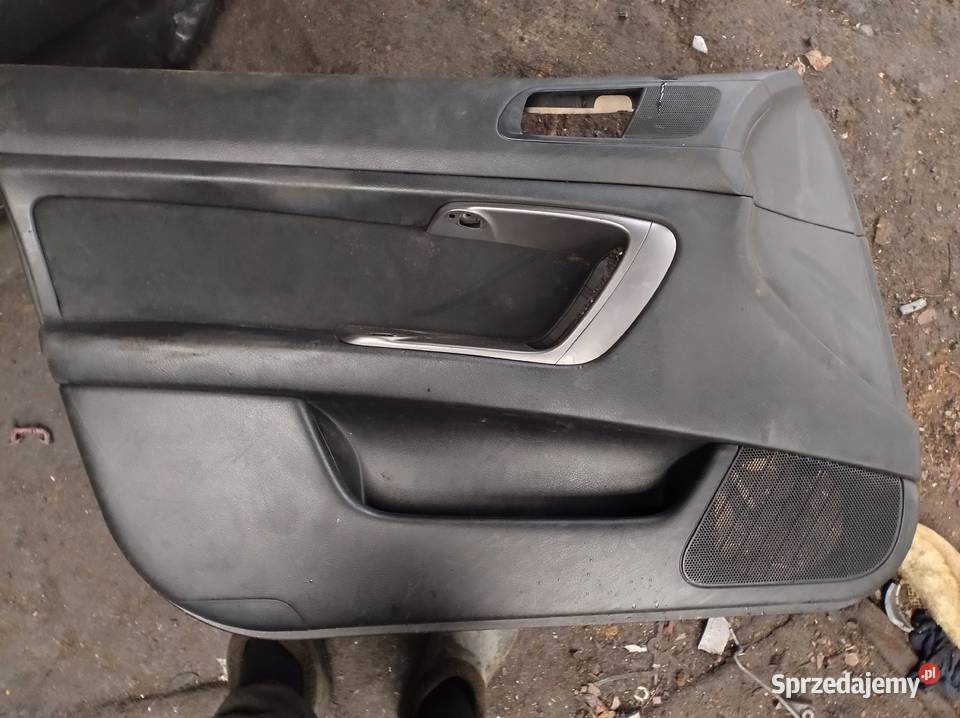 SUBARU LEGACY IV combi boczek drzwi boczki Kielce