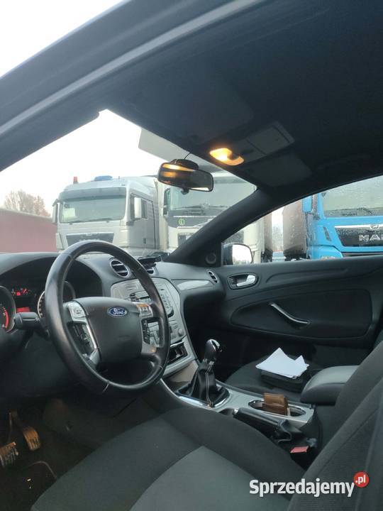 Ford Mondeo Mk4 18 doinwestowane nowy rozrząd i Rok produkcji 2010 Mondeo Tarnów sprzedam