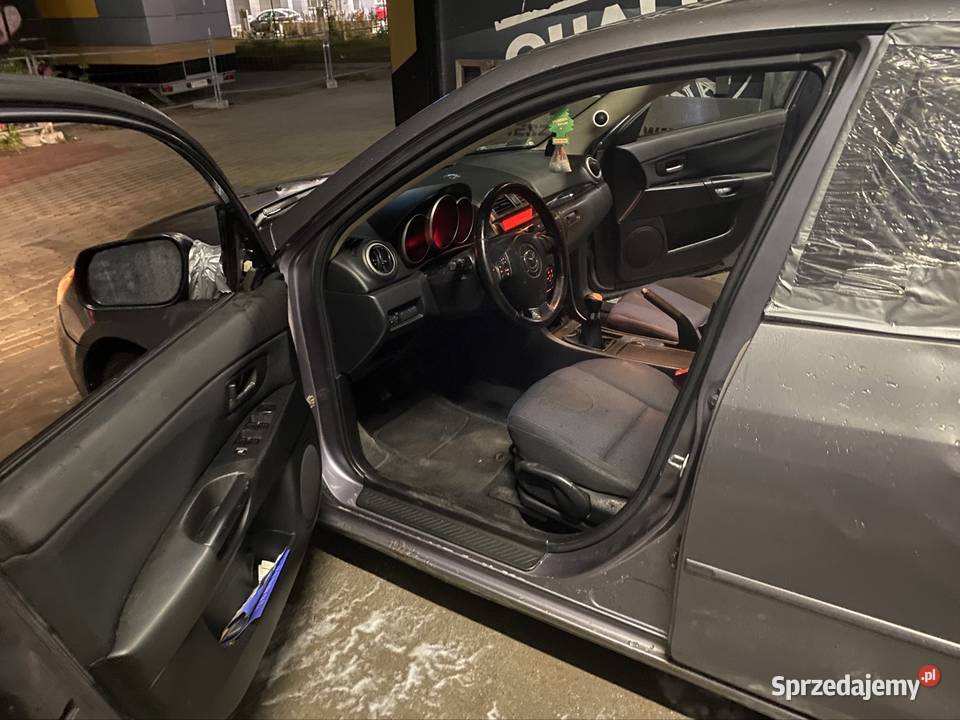 Mazda 3 16 benzyna welurowa tapicerka sprzedam