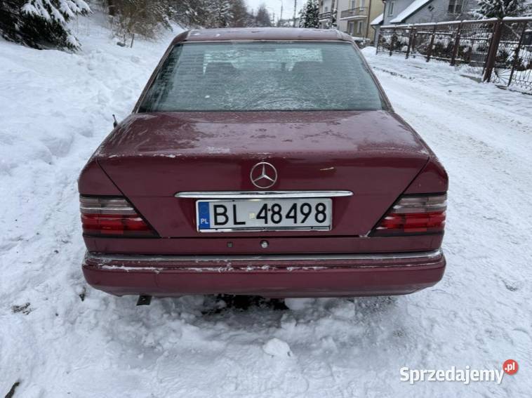 Syndyk sprzeda samochód MERCEDESBENZ W124 r 1994 Białystok