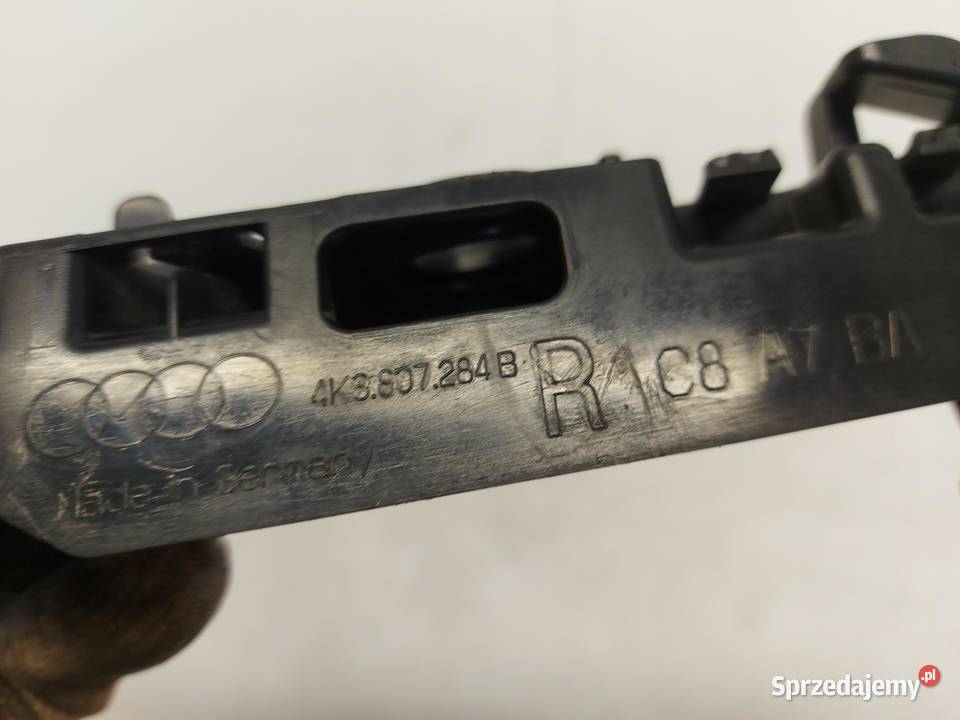 Audi A7 II 4K8 4M0 TFSI ŚLIZG ZDERZAKA PRAWY Części montażowe
