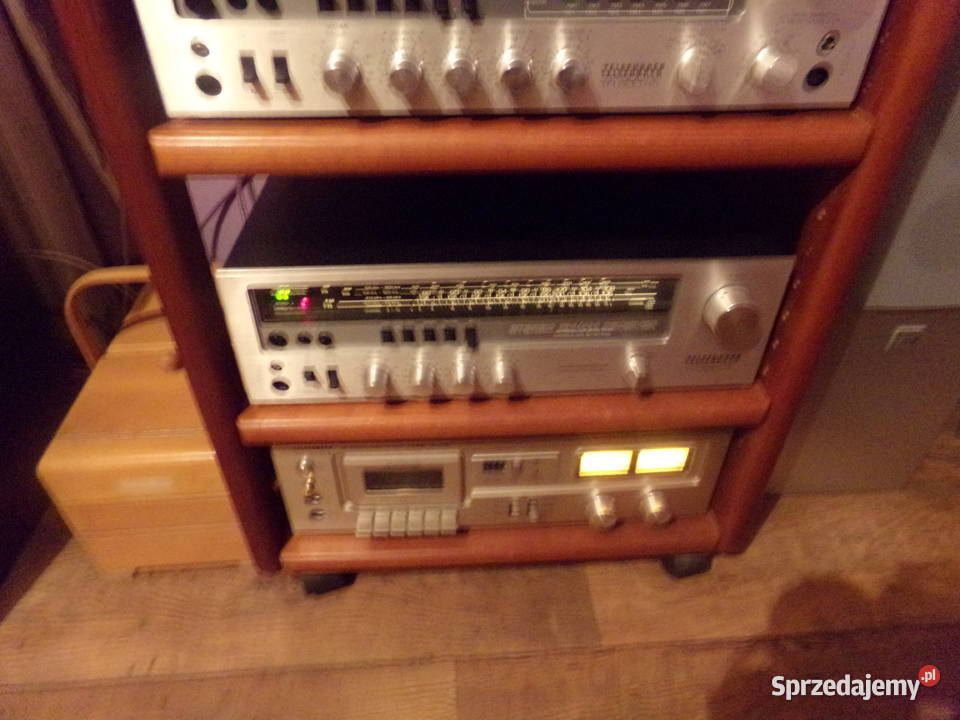Stolikregał audio z regulowanymi półkami z Zakrzewo sprzedam