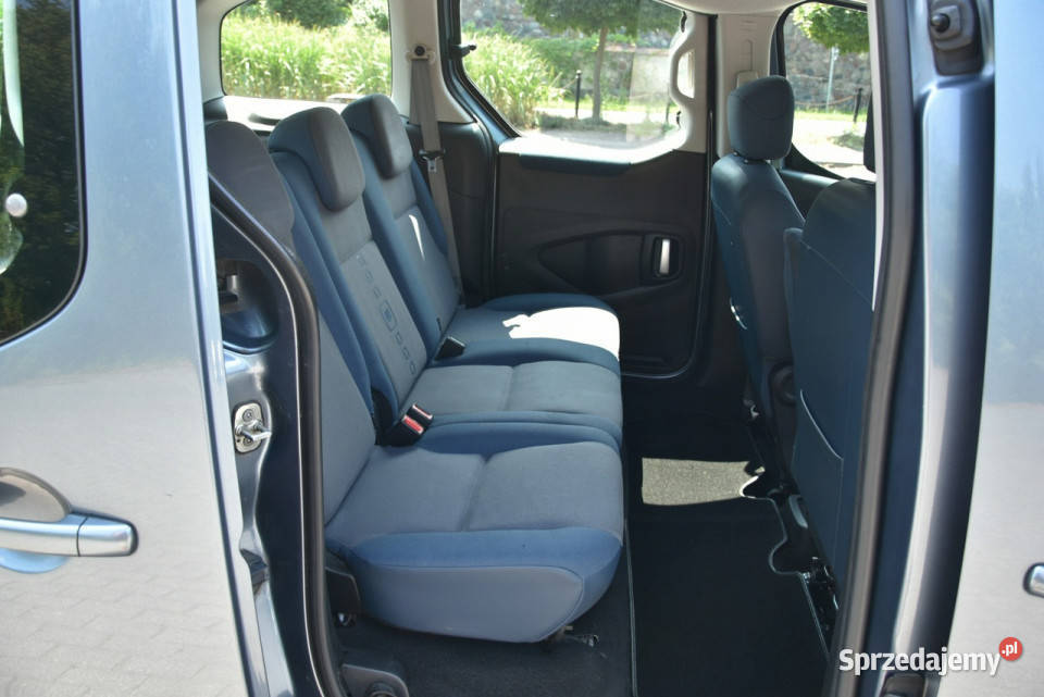Citroen Berlingo Multispace 16 16V 110 2009r kamera cofania Kampinos