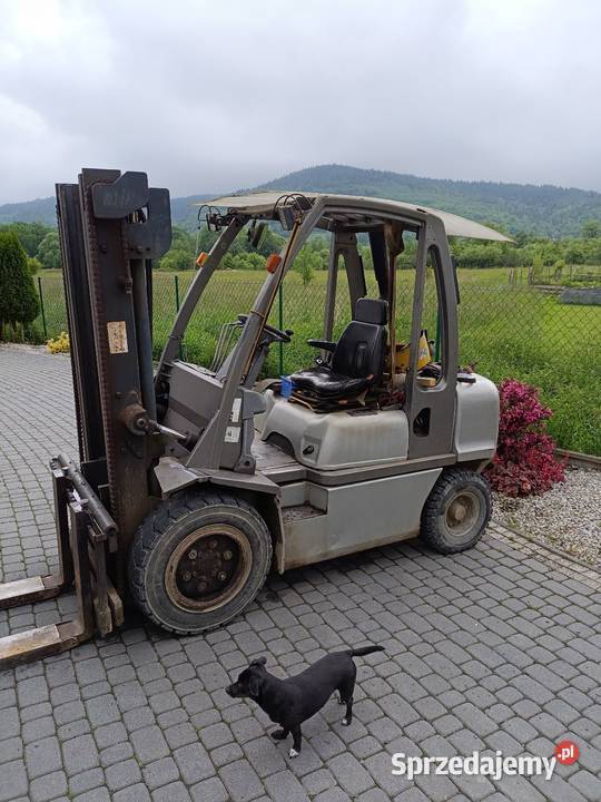 Wózek widłowy Nissan 3 t diesel Toyota Maków Podhalański