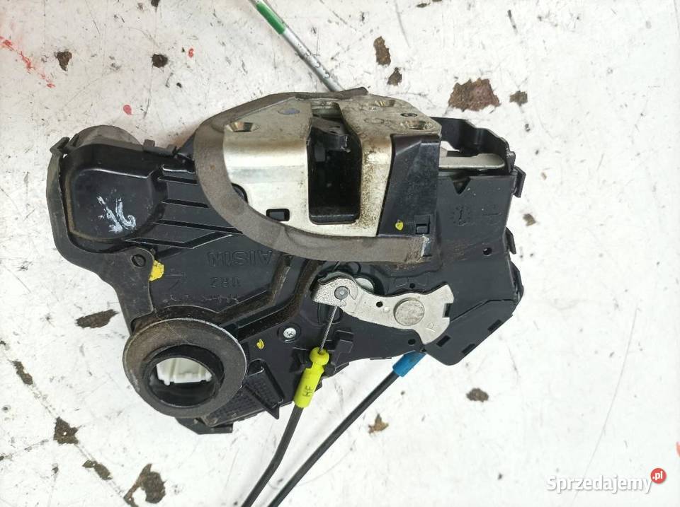 ZAMEK DRZWI PRAWY PRZÓD A046693 Toyota Auris I świętokrzyskie
