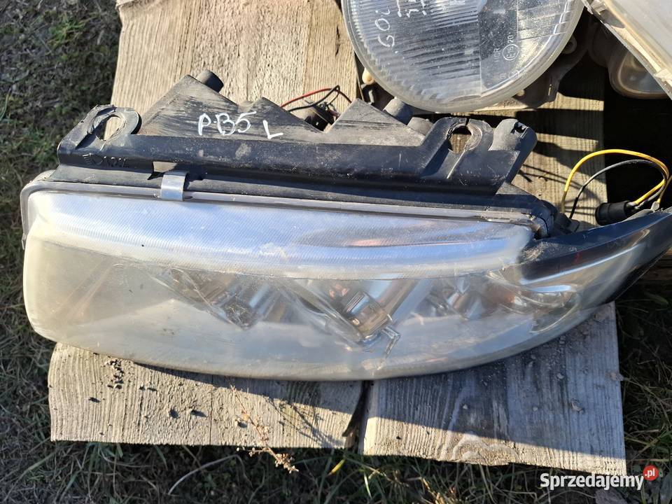 Lampa Lewa Przód Volkswagen Passat B5 Wisznice