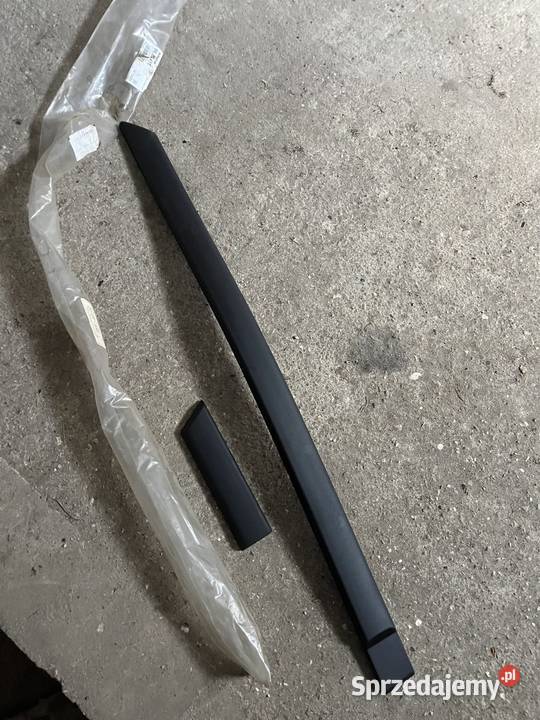 Listwa boczną do drzwi samochodu Radomsko